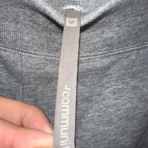 Community Size M - Picture 5 of 8